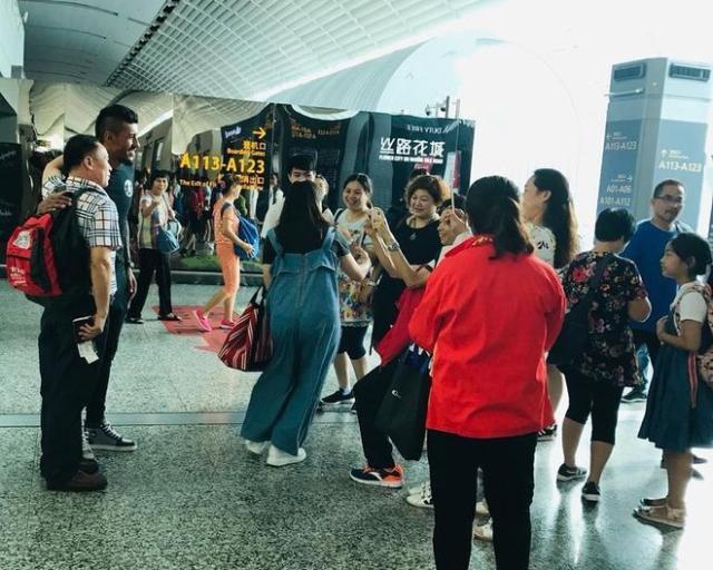 世界杯注册-难别广州！保利尼奥晒8张图回忆中国生活点滴