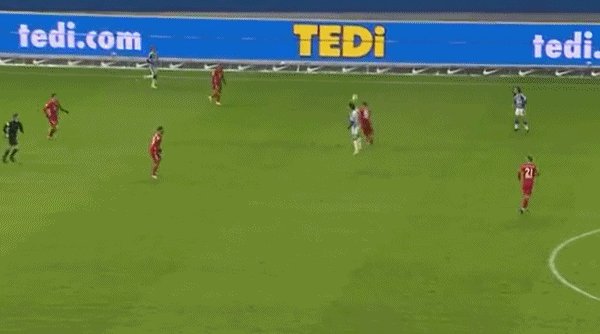 World Cup registration-【德甲】莱万失点科芒幸运球破门 拜仁雪战1比0赫塔